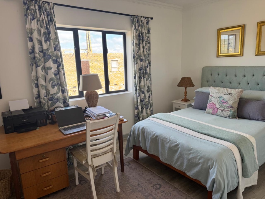 2 Bedroom Property for Sale in Stilbaai Oos Western Cape